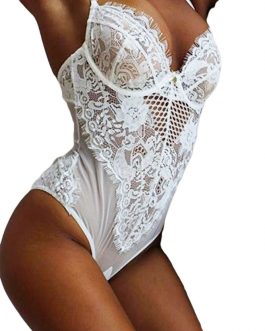 Lingerie en teddy blanche en dentelle