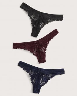 Lot de 3 pièces de tangas en dentelle